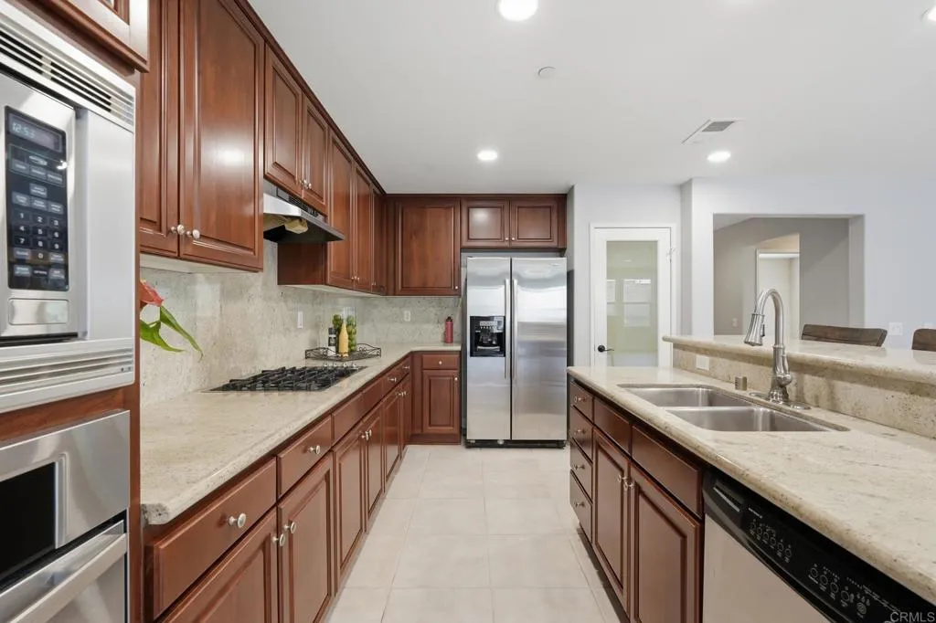 https://cdn.realtyfeed.com/cdn/127/306627618/bfa182da00d1efcc51b083a7451013ba.webp