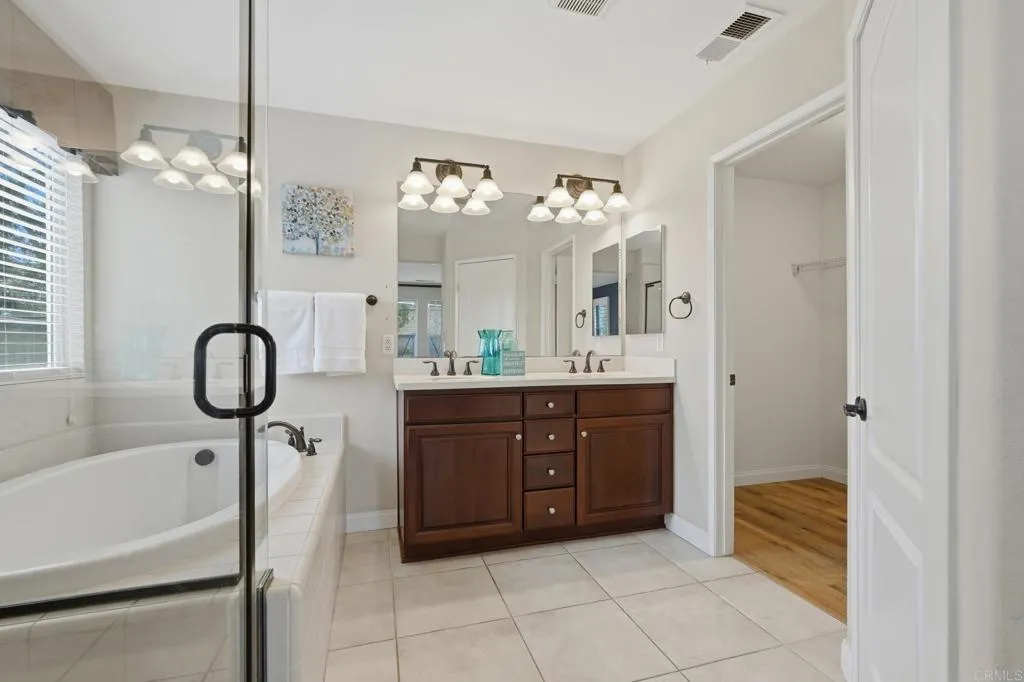 https://cdn.realtyfeed.com/cdn/127/306627618/c36a09d14d896bdf9ebb58ffdaf58503.webp