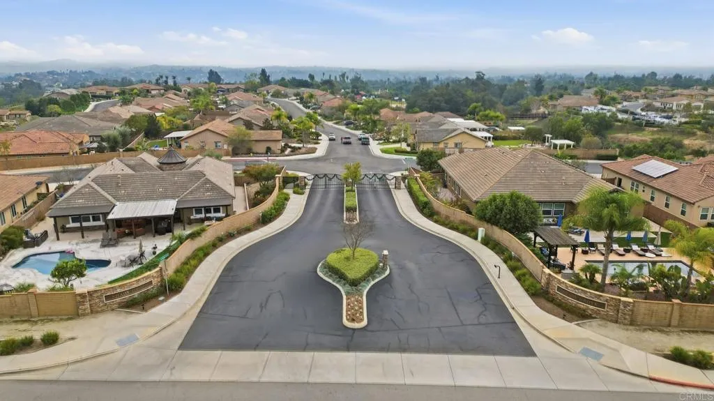 https://cdn.realtyfeed.com/cdn/127/306627618/c738f4723669265f4fac9b5958d7bb6e.webp
