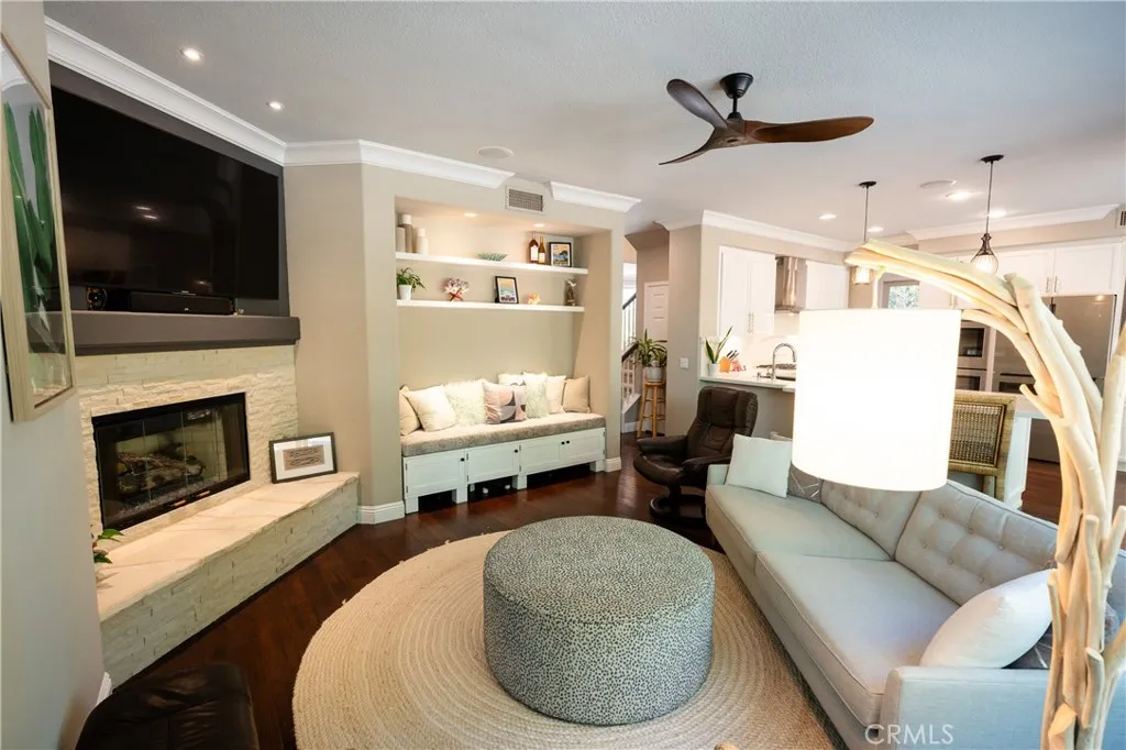 https://cdn.realtyfeed.com/cdn/127/306627629/37a33d7954c52d7dbd0729c9808523cf.webp
