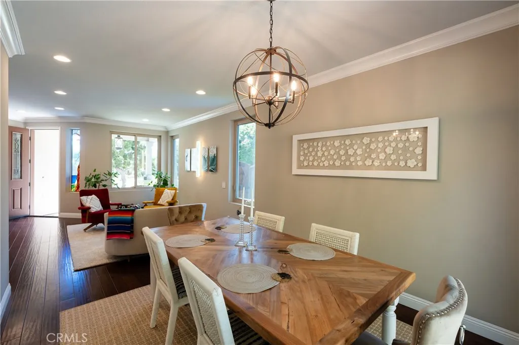 https://cdn.realtyfeed.com/cdn/127/306627629/6273f1ba44f65ce10f1179ca00b3669f.webp