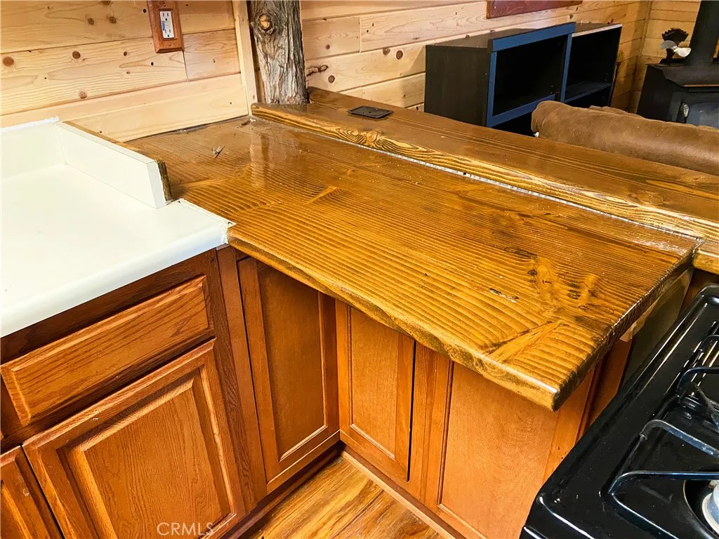 https://cdn.realtyfeed.com/cdn/127/306627634/137057a7bec151168bb40886e078ebba.webp