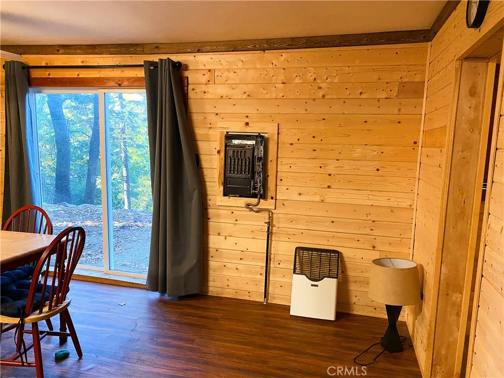 https://cdn.realtyfeed.com/cdn/127/306627634/70e11701bb352d87040365b69706f413.webp
