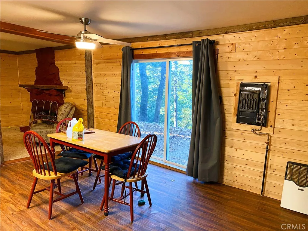 https://cdn.realtyfeed.com/cdn/127/306627634/7de8dab65d3c1815e758b61c7266c4c4.webp
