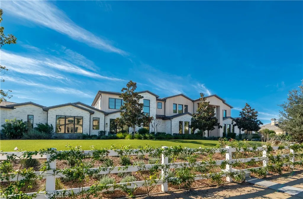 Featured Homes Featured Homes