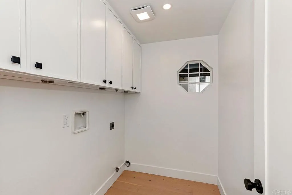 https://cdn.realtyfeed.com/cdn/127/306627699/e4ca8b7d82868927717007c0da571ba1.webp