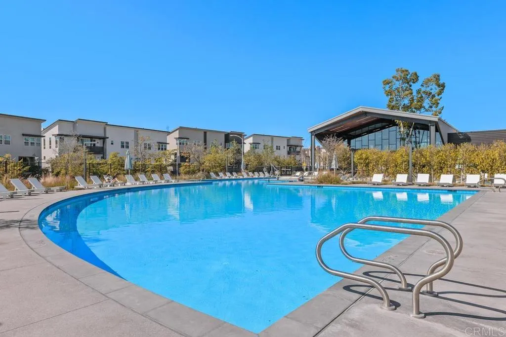 https://cdn.realtyfeed.com/cdn/127/306627726/1755637f975a9adb086543d8ee5b9703.webp