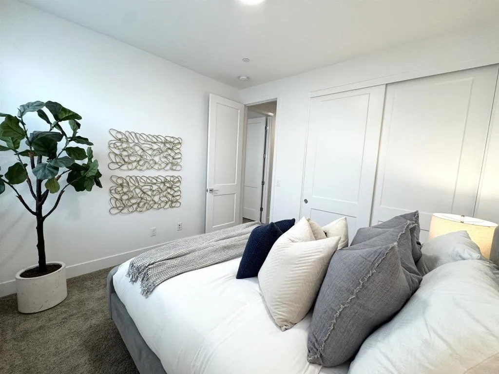 https://cdn.realtyfeed.com/cdn/127/306627726/1bf32a13a2764b16584e0de4ed3b7258.webp