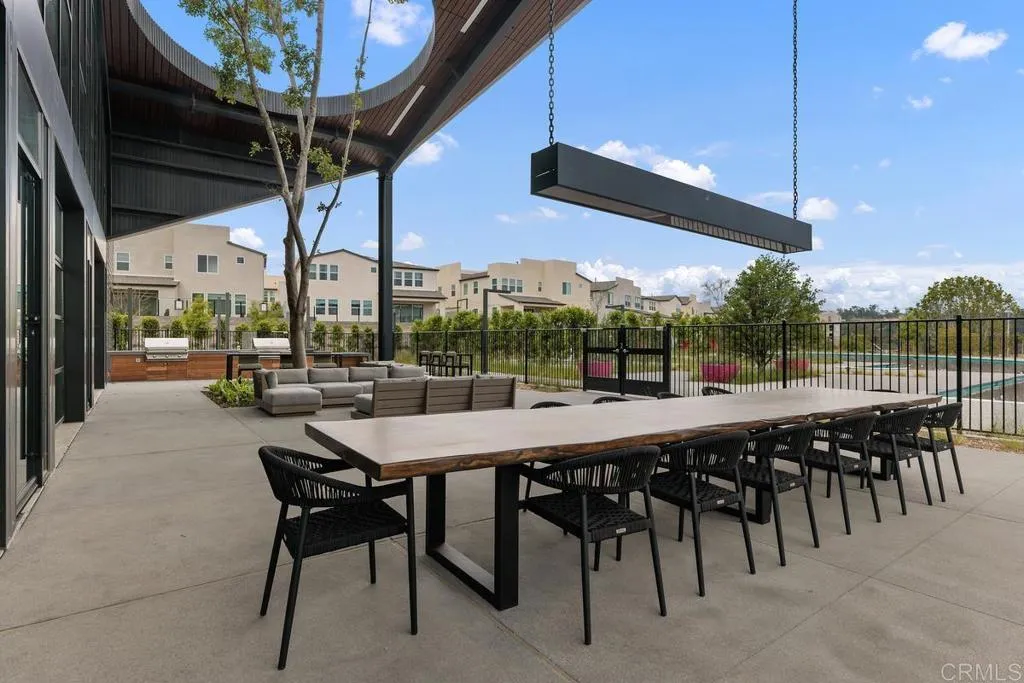 https://cdn.realtyfeed.com/cdn/127/306627726/90852318524e435c348811ccaacef3dc.webp