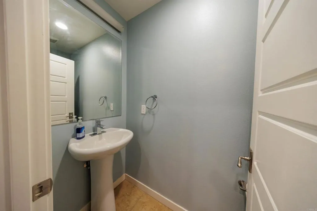 https://cdn.realtyfeed.com/cdn/127/306627729/05c5b74cbf5d4f01e89021a4be6fd9f3.webp