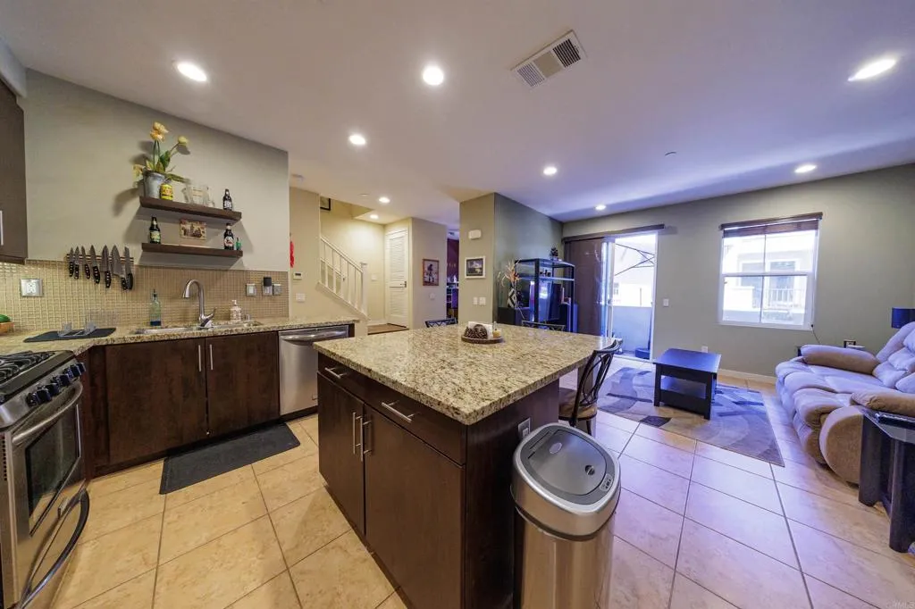 Photo #9: NDP2600770 Listing: Photo #9