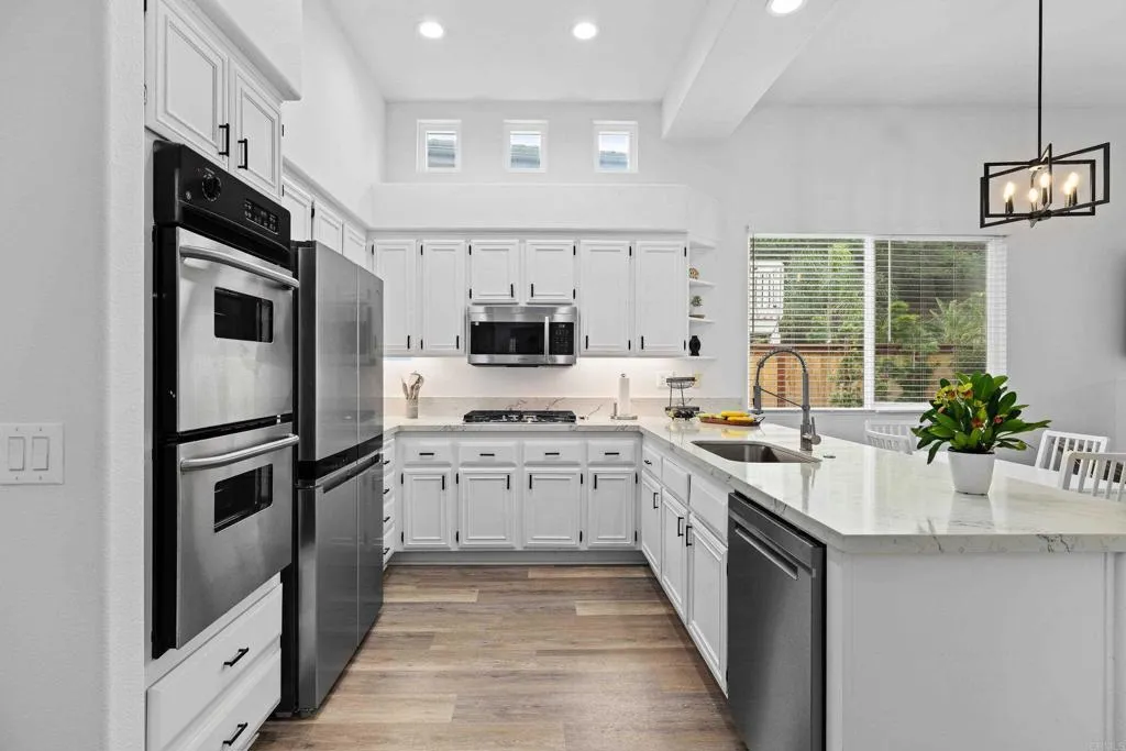 https://cdn.realtyfeed.com/cdn/127/306627737/d8fc211e0d25b1635ad0d2017b393931.webp
