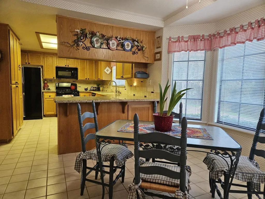 https://cdn.realtyfeed.com/cdn/127/306627746/2c62db2e877c2092fef5c62179710007.webp
