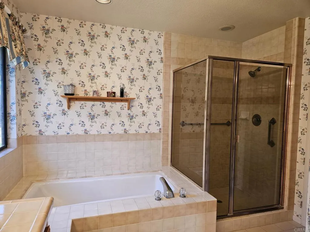 https://cdn.realtyfeed.com/cdn/127/306627746/963632d788115568b7e16126bf678356.webp
