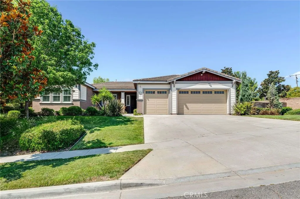 610 Barbre, Corona, CA 92879 - Photo 2 of 38, Corona, CA