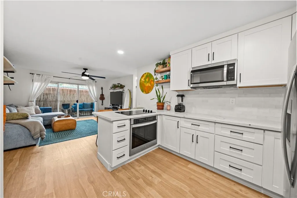 Photo #8: SW26017520 Listing: Photo #8