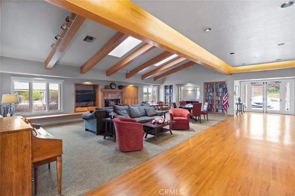 https://cdn.realtyfeed.com/cdn/127/306627805/39310a32dfcb4817b95d845b723d71d1.webp
