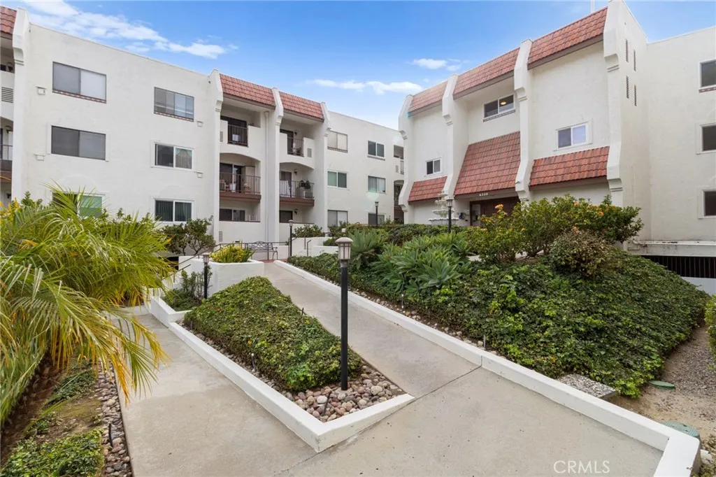 https://cdn.realtyfeed.com/cdn/127/306627805/44f82612b81fe27fb0b8fc815e06a2cb.webp
