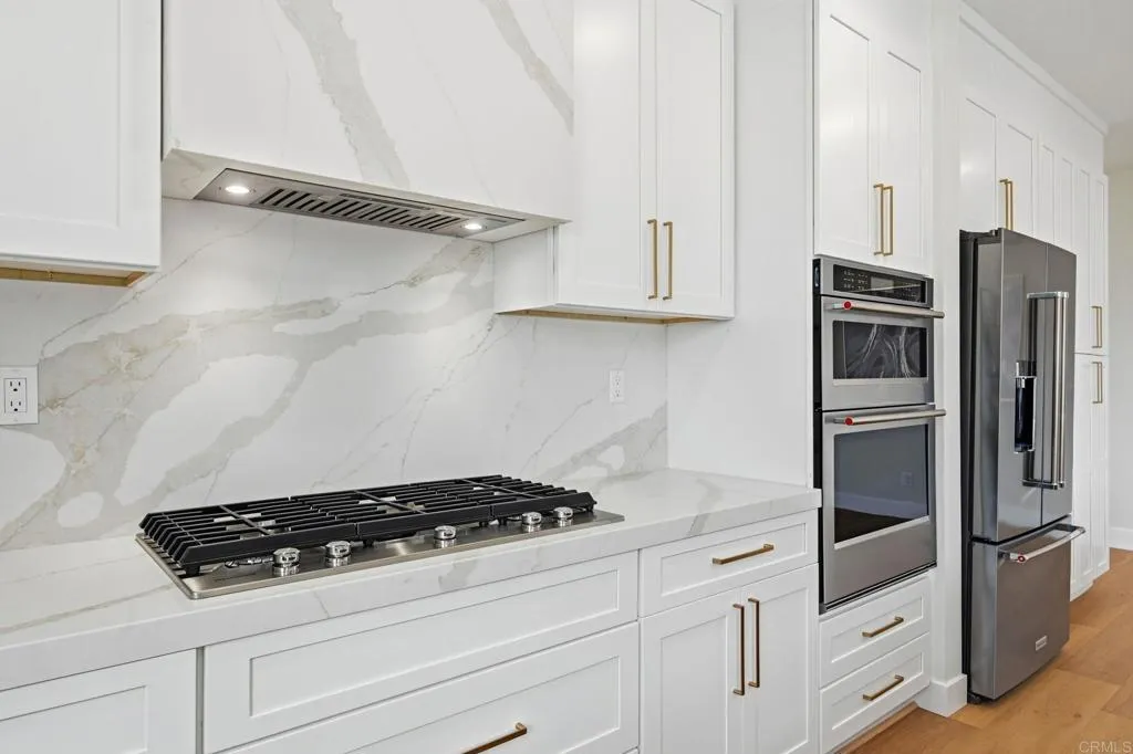 https://cdn.realtyfeed.com/cdn/127/306627845/4c5be65f0eb039f65c719f38daa9d57f.webp
