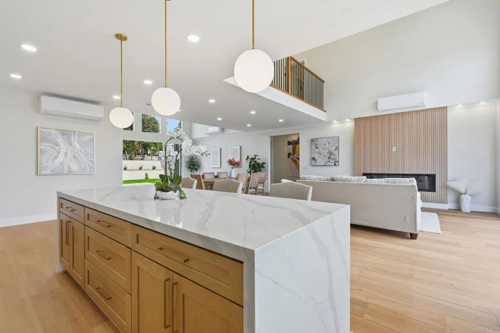 https://cdn.realtyfeed.com/cdn/127/306627845/94d5b45f9f9e94f58d11cfe3942746b4.webp