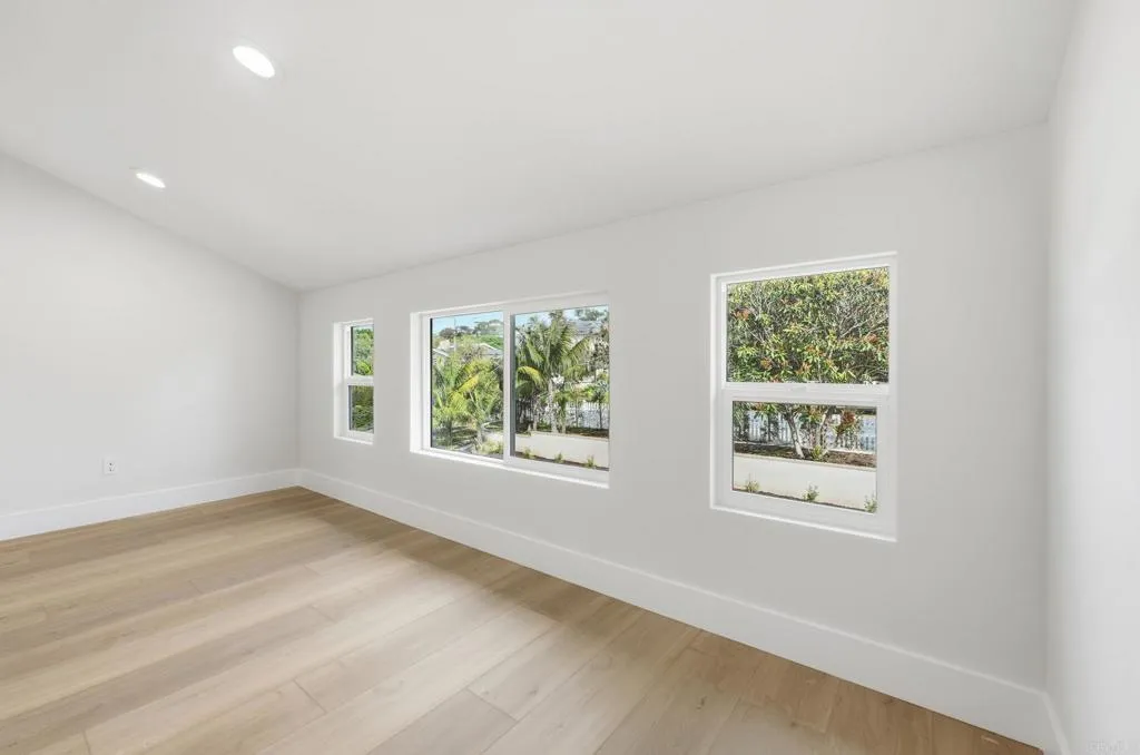 https://cdn.realtyfeed.com/cdn/127/306627845/c1e7d5b9b4f0cb6d4f13e8d6a56599a7.webp
