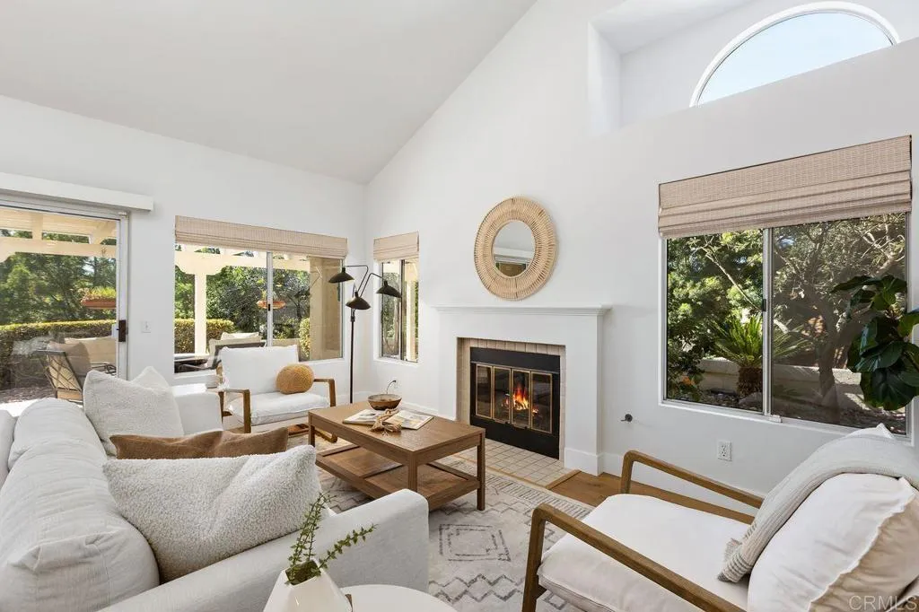 https://cdn.realtyfeed.com/cdn/127/306627871/636355dcf76360f0117b0efb8c3cde5d.webp