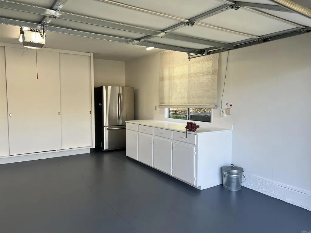 https://cdn.realtyfeed.com/cdn/127/306627871/e7416286889ea3d30baba9e1ff97c405.webp