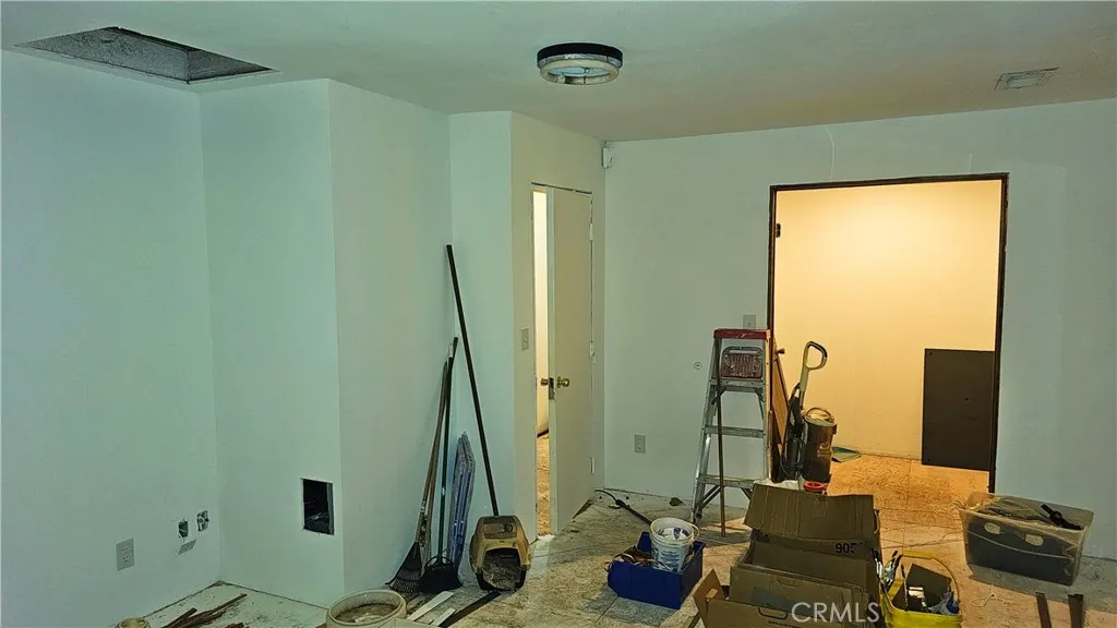 https://cdn.realtyfeed.com/cdn/127/306627885/bf15ff5b1cb3ee9d171254a714b2d0ac.webp