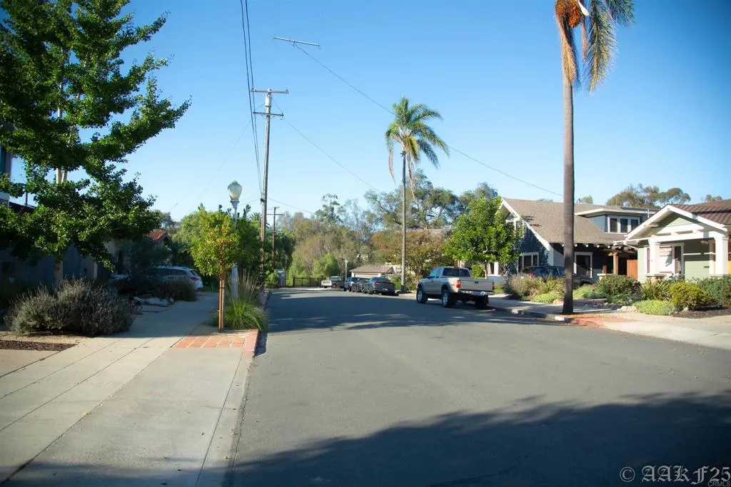 3660 8th, San Diego, CA, 92103