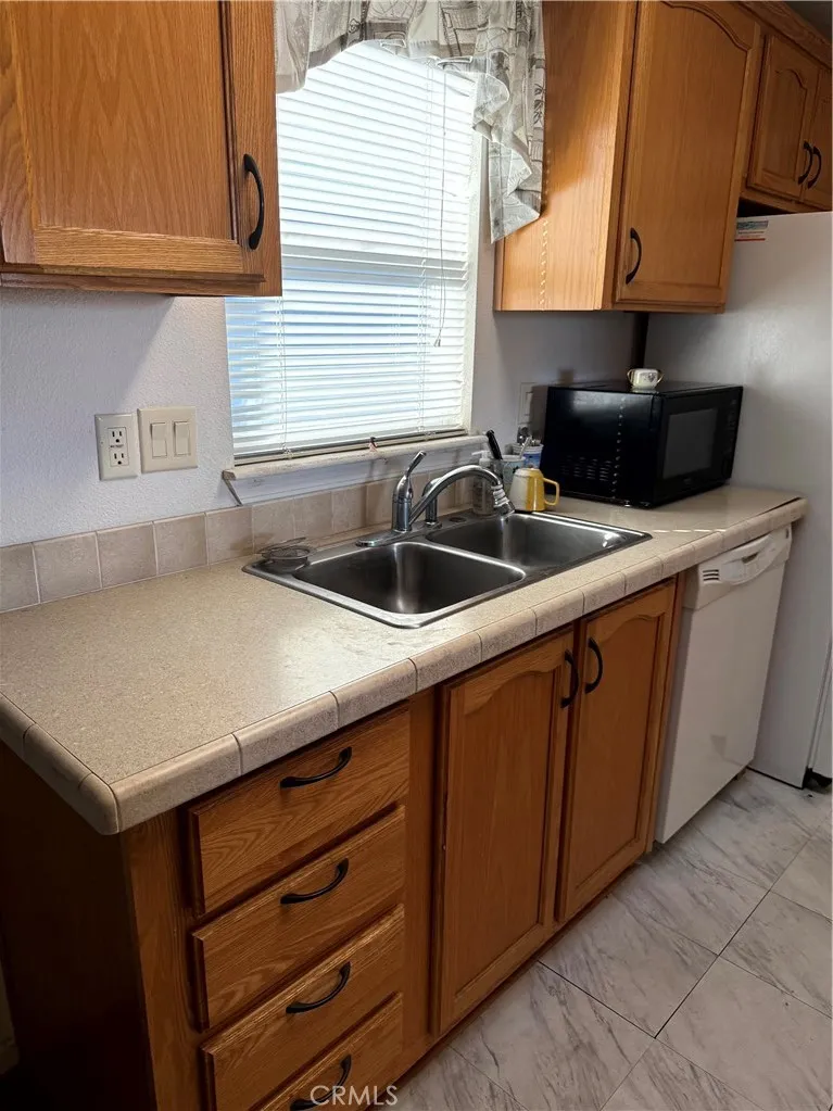 1660 Whittier Unit 17, Costa Mesa, CA 92627 - Photo 4 of 7, Costa Mesa, CA
