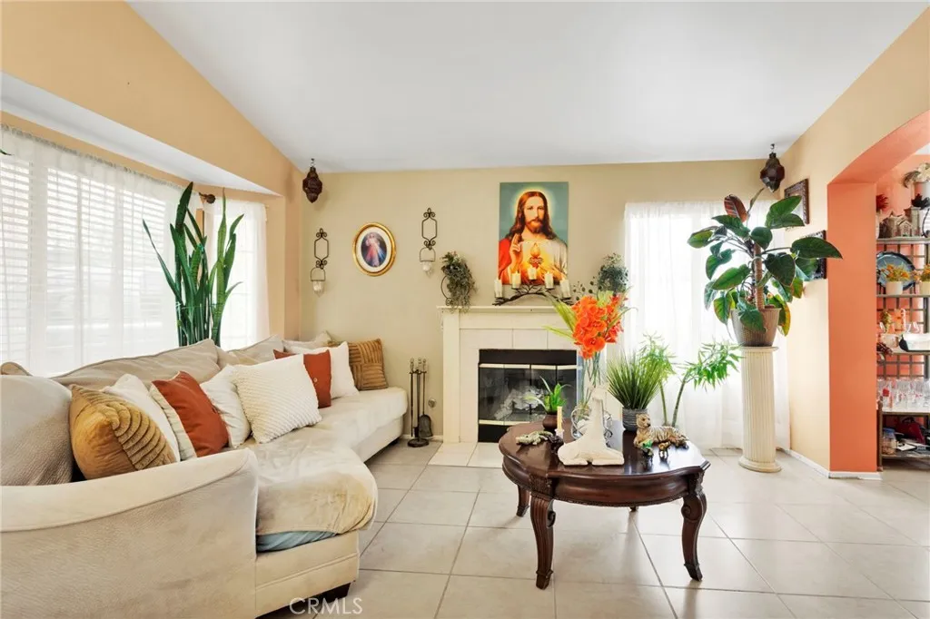 14904 Ocotillo Street, Victorville, CA 92394 - Photo 5 of 20, Victorville, CA