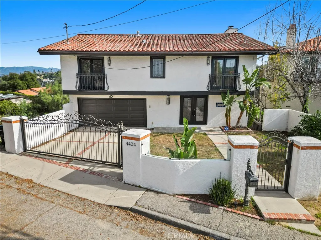 Woodland Hills, CA 91364