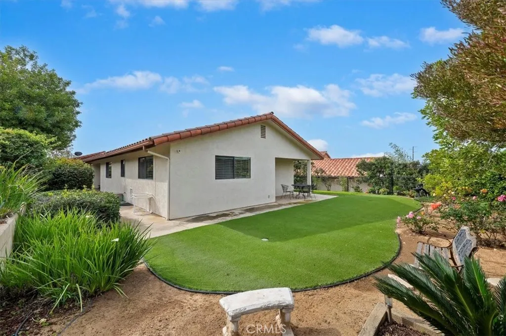 https://cdn.realtyfeed.com/cdn/127/306627968/1fc3e7254deb9f74cedb4ee843a29a58.webp