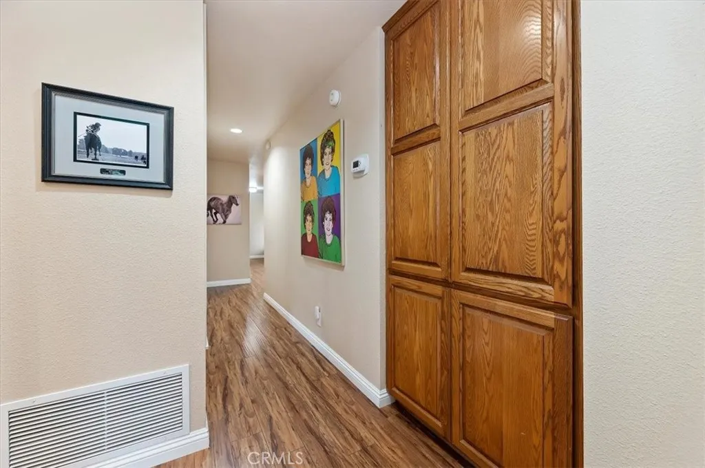 https://cdn.realtyfeed.com/cdn/127/306627968/cb9a8e701ce9bf3bd93e5316c91f470d.webp