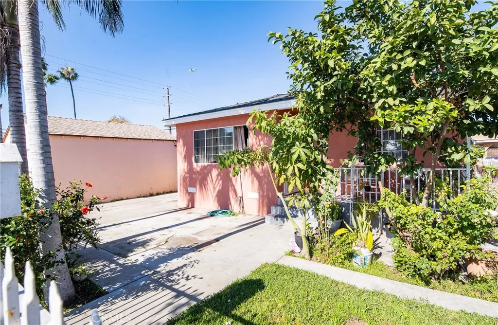 1215 E 91st, Los Angeles, CA 90002 - Photo 5 of 22, Los Angeles, CA