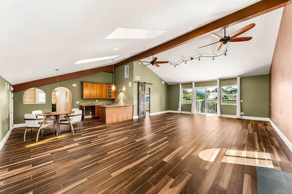 https://cdn.realtyfeed.com/cdn/127/306628054/b46139a062d1f1705eb49c86ec66273d.webp
