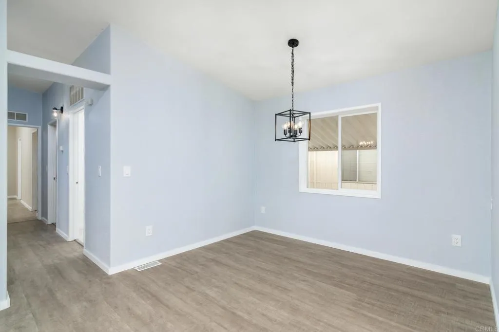 https://cdn.realtyfeed.com/cdn/127/306628062/42a87110c0986c6969414224fabad762.webp