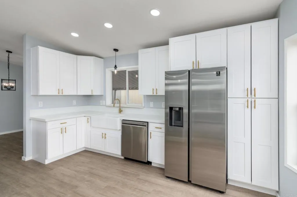 https://cdn.realtyfeed.com/cdn/127/306628062/6d9158b26a30602047125509e0a99332.webp