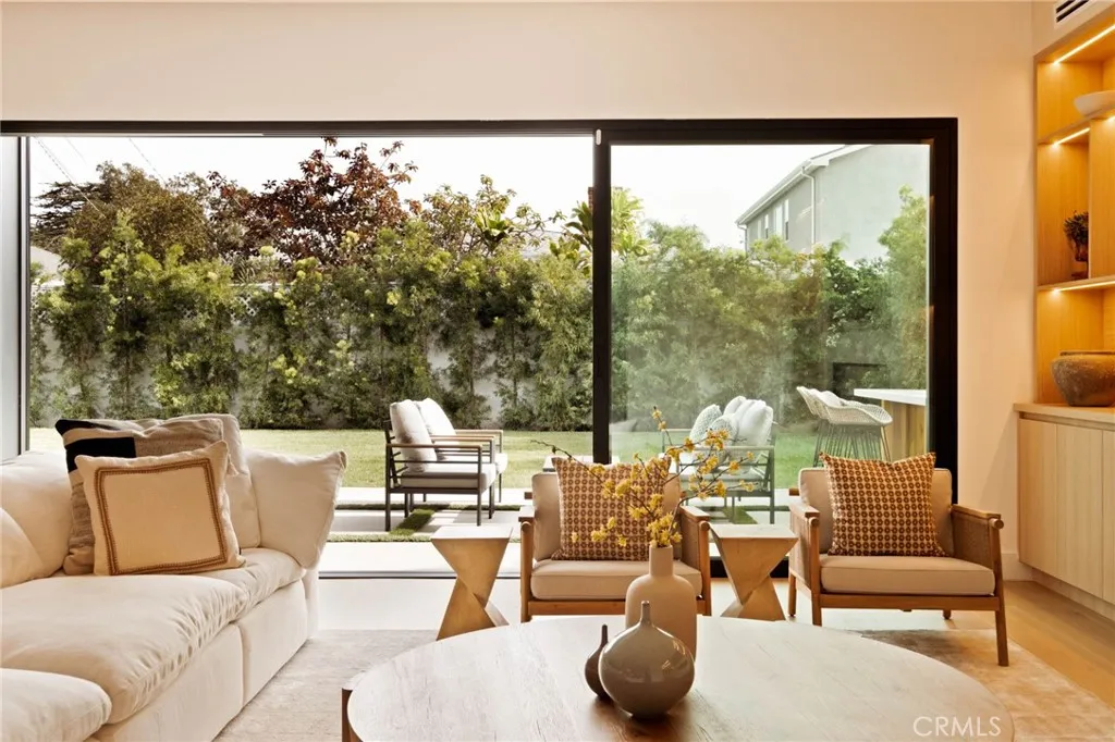 3962 Alla, Los Angeles, CA 90066 - Photo 4 of 26, Los Angeles, CA