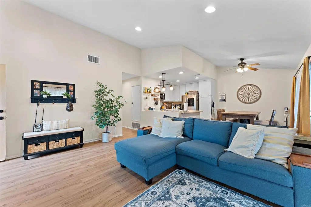 Photo #2: NDP2600783 Listing: Photo #2