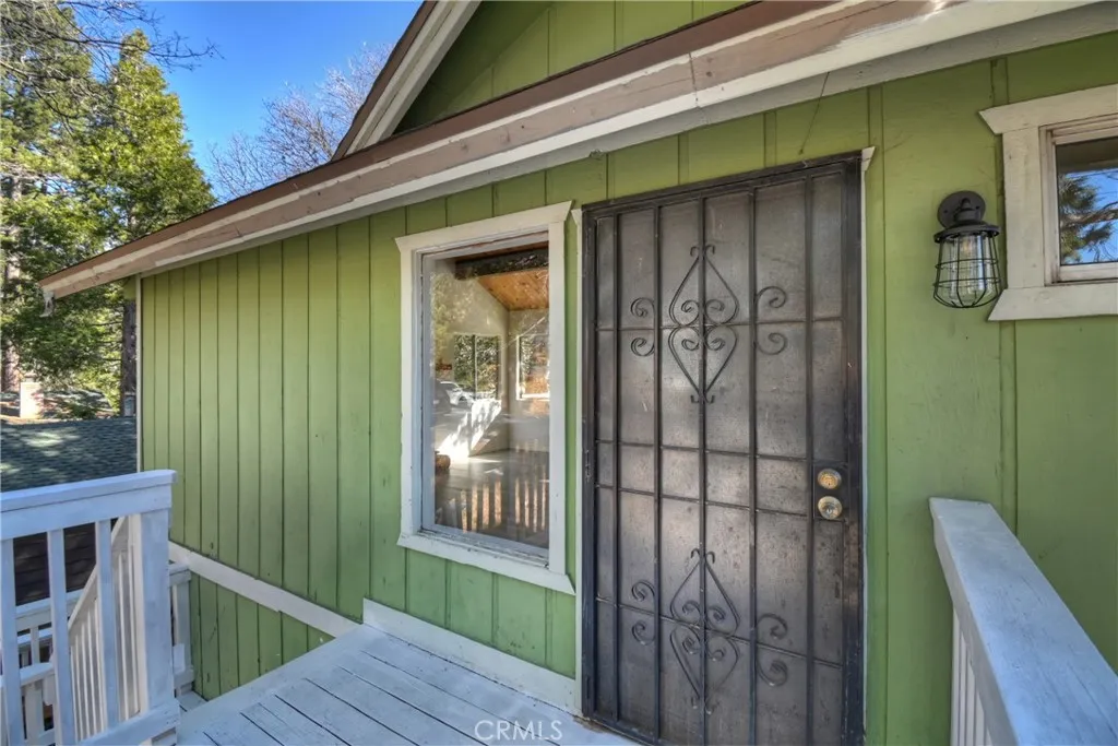 32142 Hunsaker Way, Running Springs, CA 92382 - Photo 5 of 52, Running Springs, CA