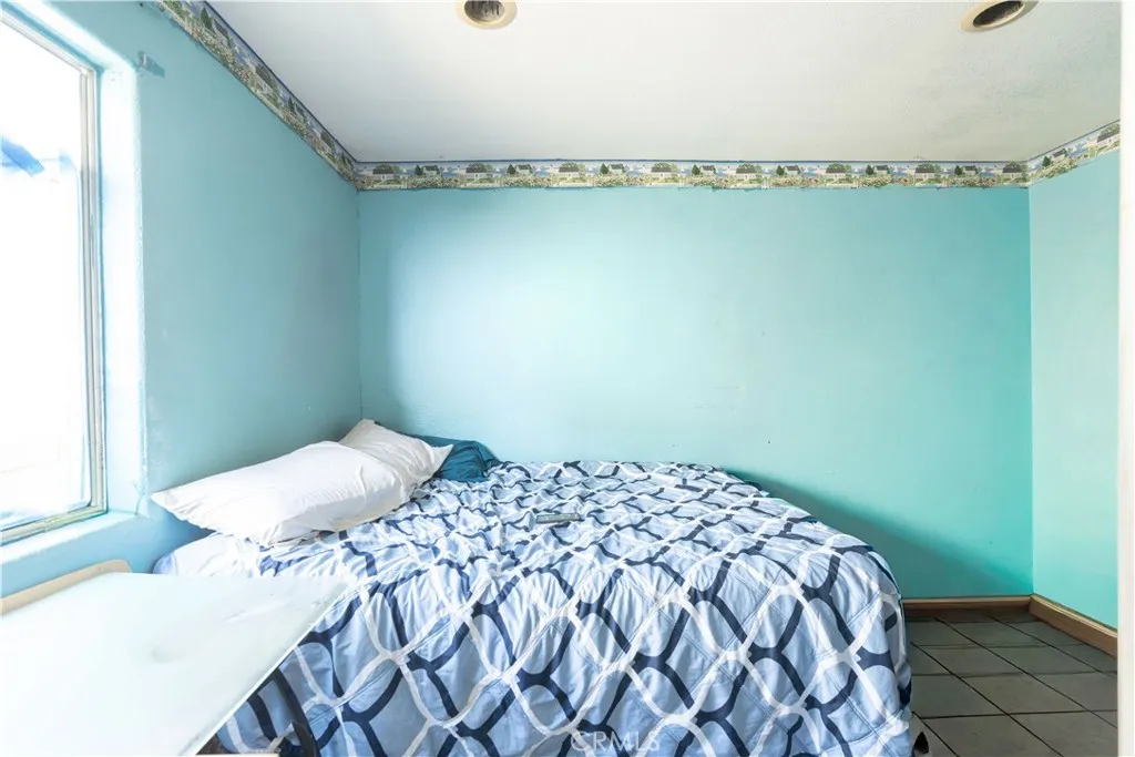 11044 Borden Avenue, Pacoima, CA, 91331