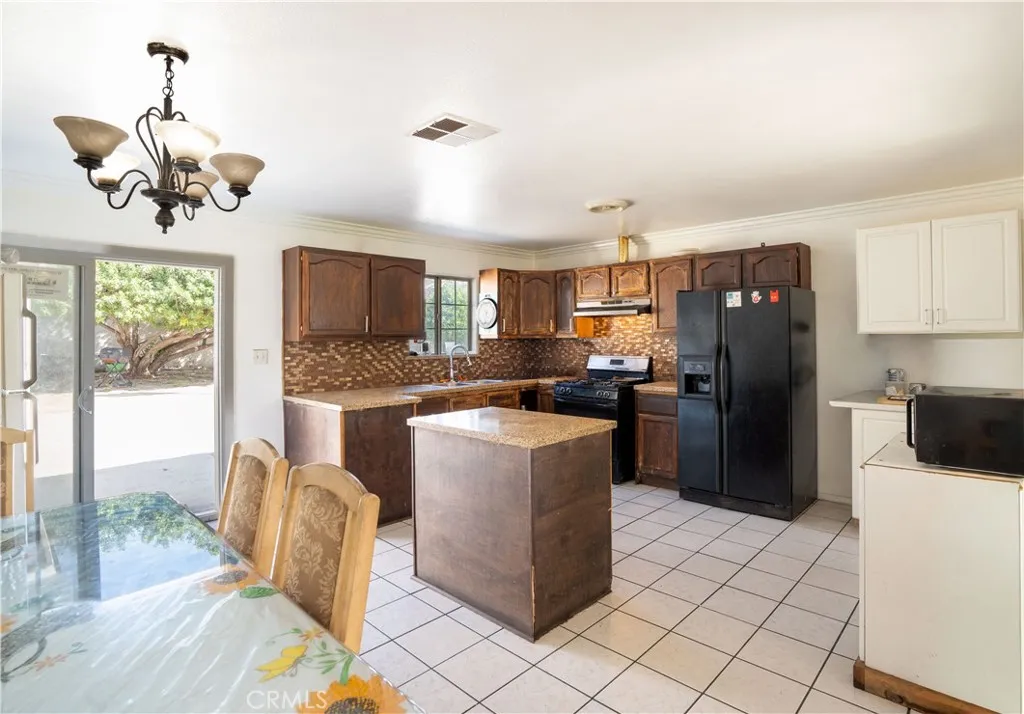 11044 Borden Avenue, Pacoima, CA, 91331