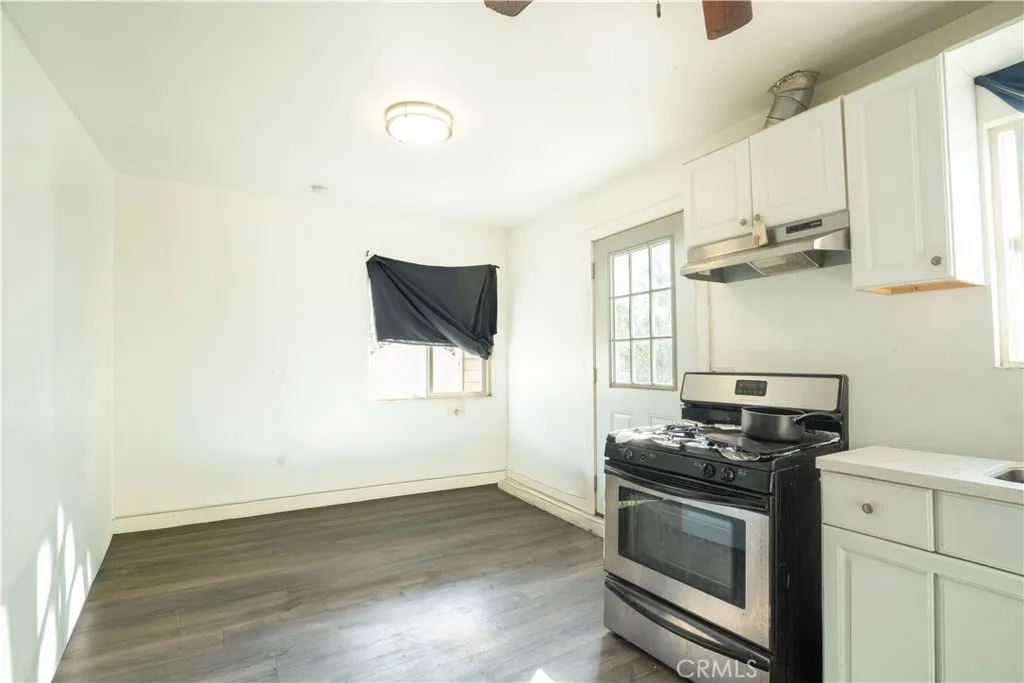 11044 Borden Avenue, Pacoima, CA, 91331