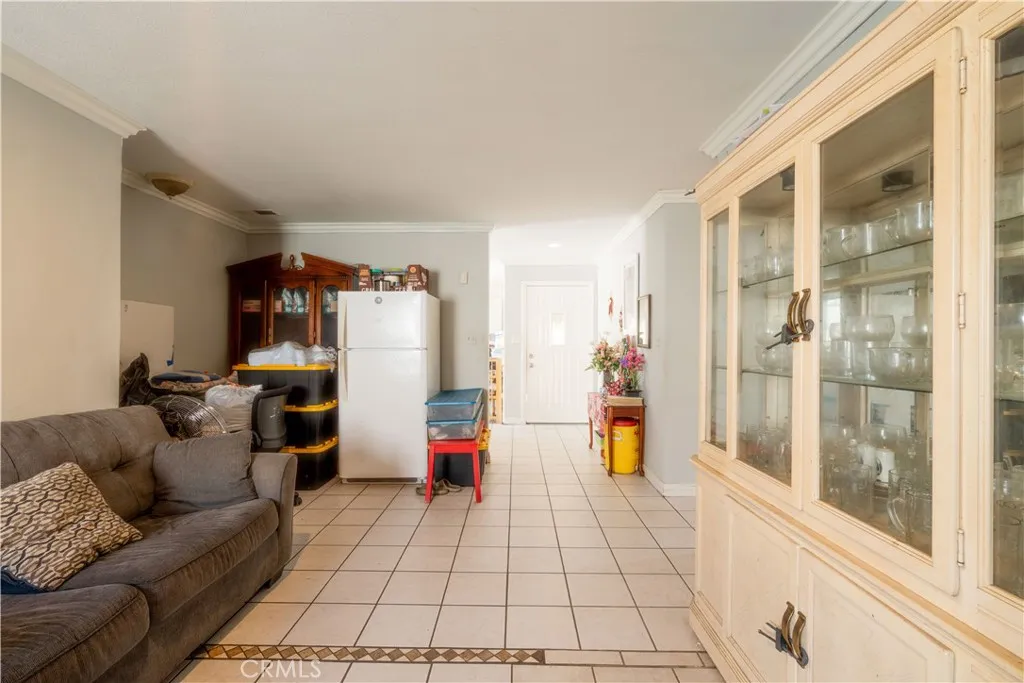 11044 Borden Avenue, Pacoima, CA, 91331