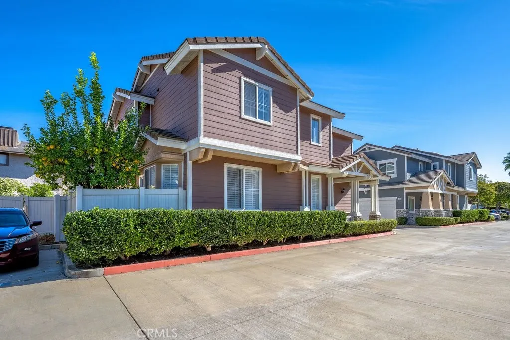 108 Peppertree, Monrovia, CA 91016 - Photo 3 of 29, Monrovia, CA