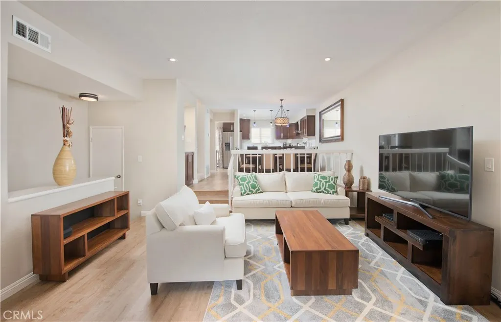 21820 Marylee Street UNIT 224, Woodland Hills, CA, 91367