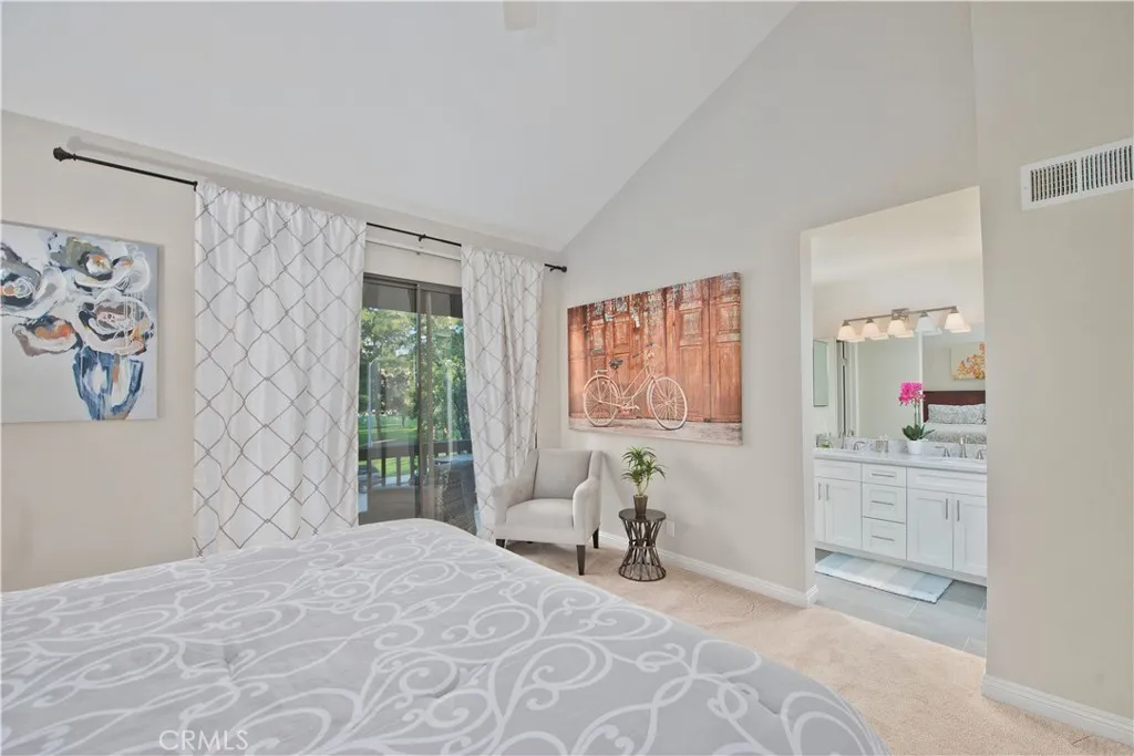 21820 Marylee Street UNIT 224, Woodland Hills, CA, 91367