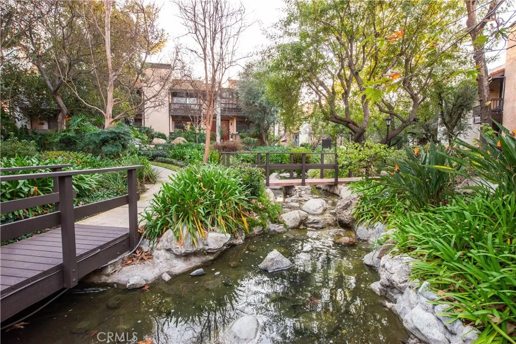 21820 Marylee Street UNIT 224, Woodland Hills, CA, 91367