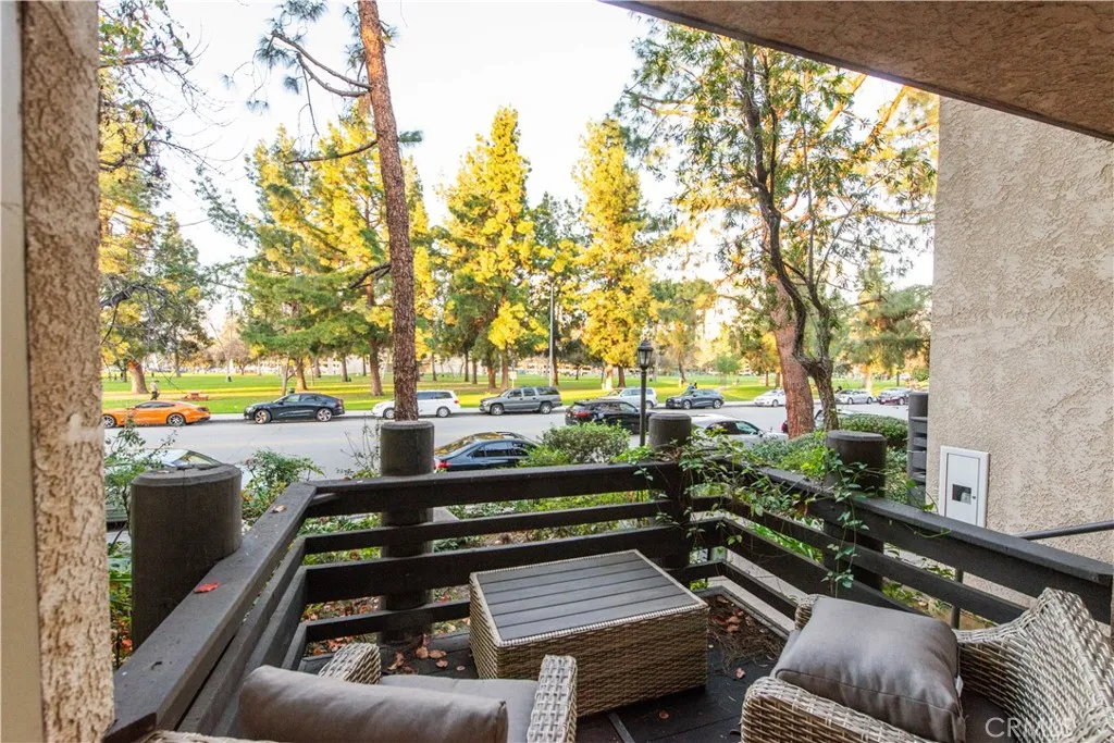 21820 Marylee Street UNIT 224, Woodland Hills, CA, 91367